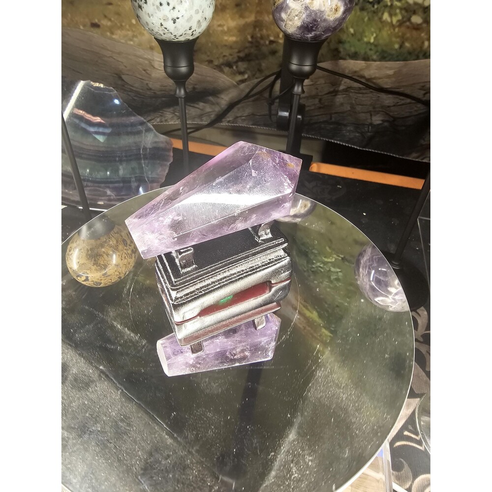 Amethyst pointw/stand